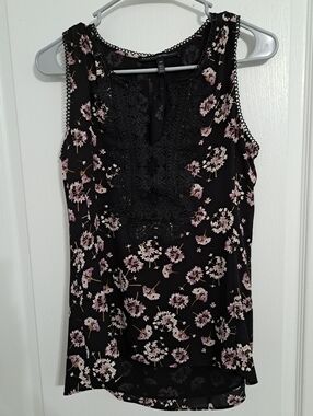 White House Black Market Black Floral Lace Tank Top Size XS